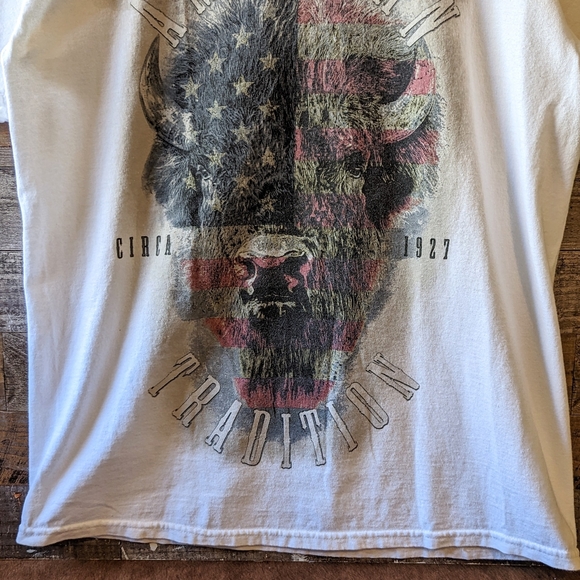 Peak Season American Tradition Buffalo Tee - Picture 5 of 12